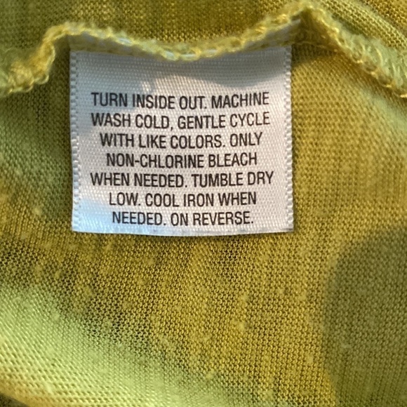 Boho top blouse with sparkly studs ruffled back and sleeves chartreuse green M
C - Picture 7 of 7